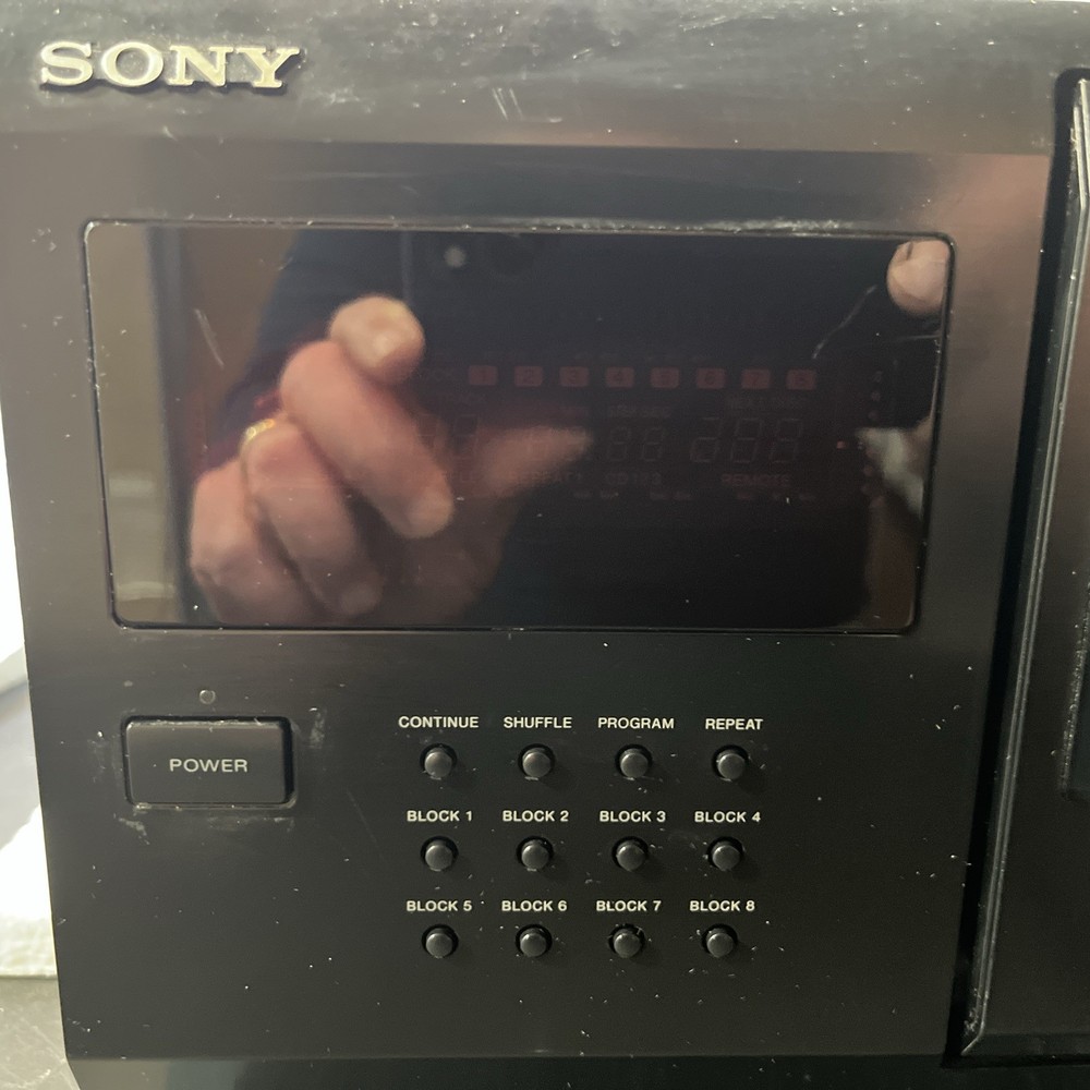 Sony 200 Disc CD Changer Stereo CDP-CX205 Mega Storage Tested/Working