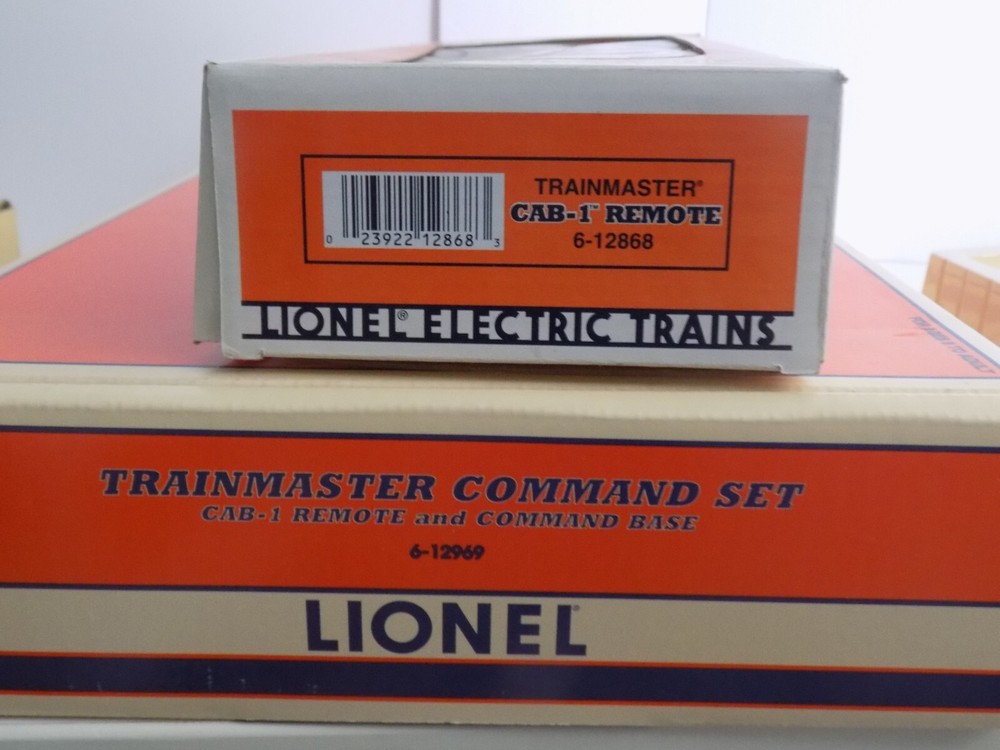 Lionel Trains Trainmaster Command Set Cab-1 Remote & Command Base Item 6-12969 B