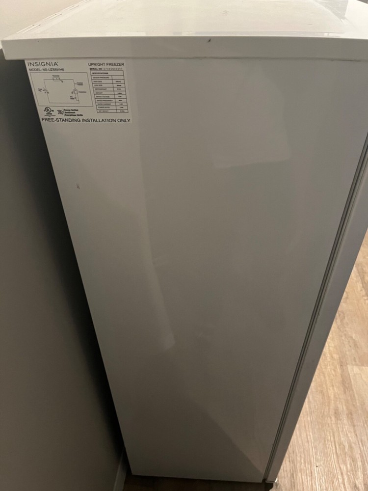 Insignia upright freezer