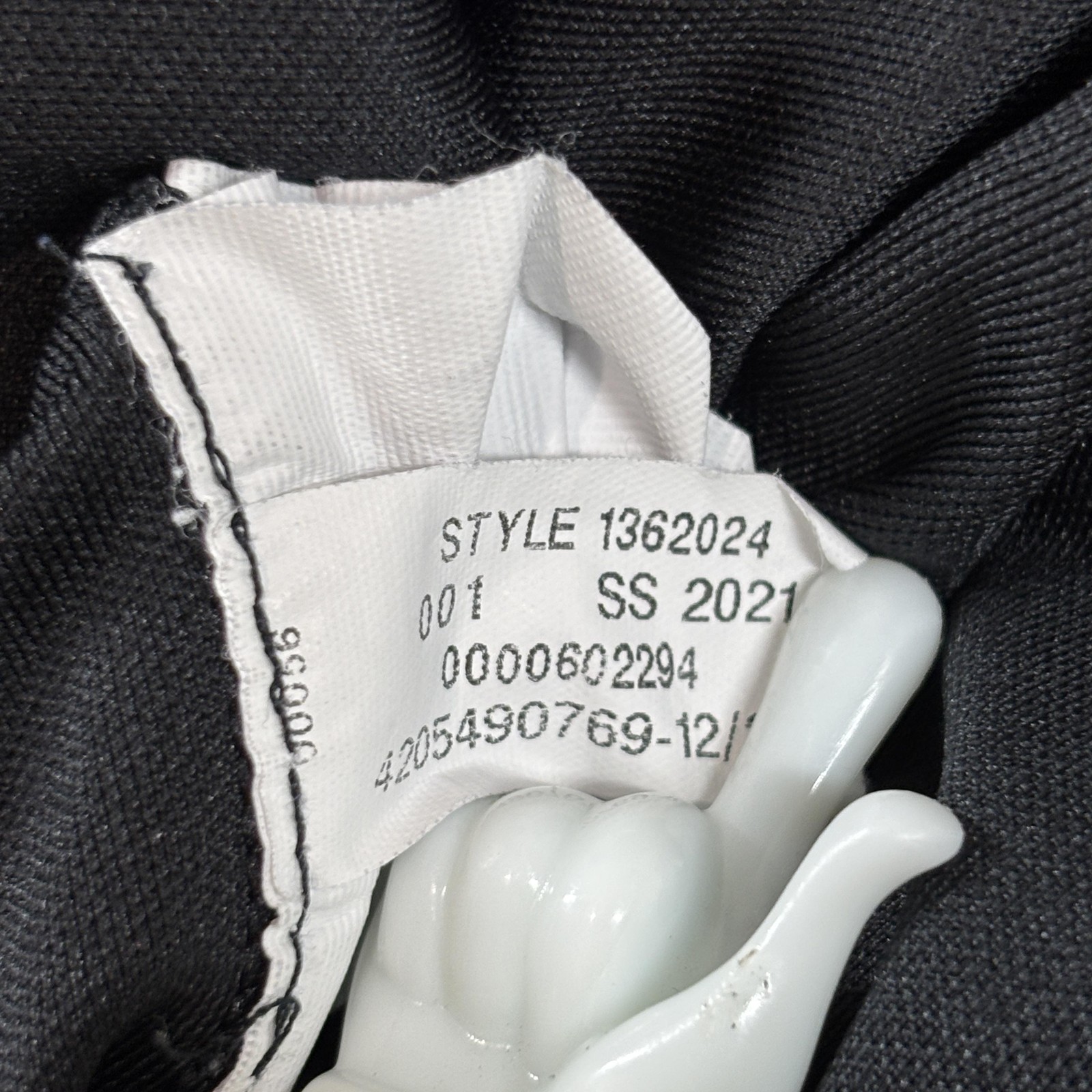 Under Armour Football Hoodie Men's XXL Black Sleeveless Fitted Training 1362024