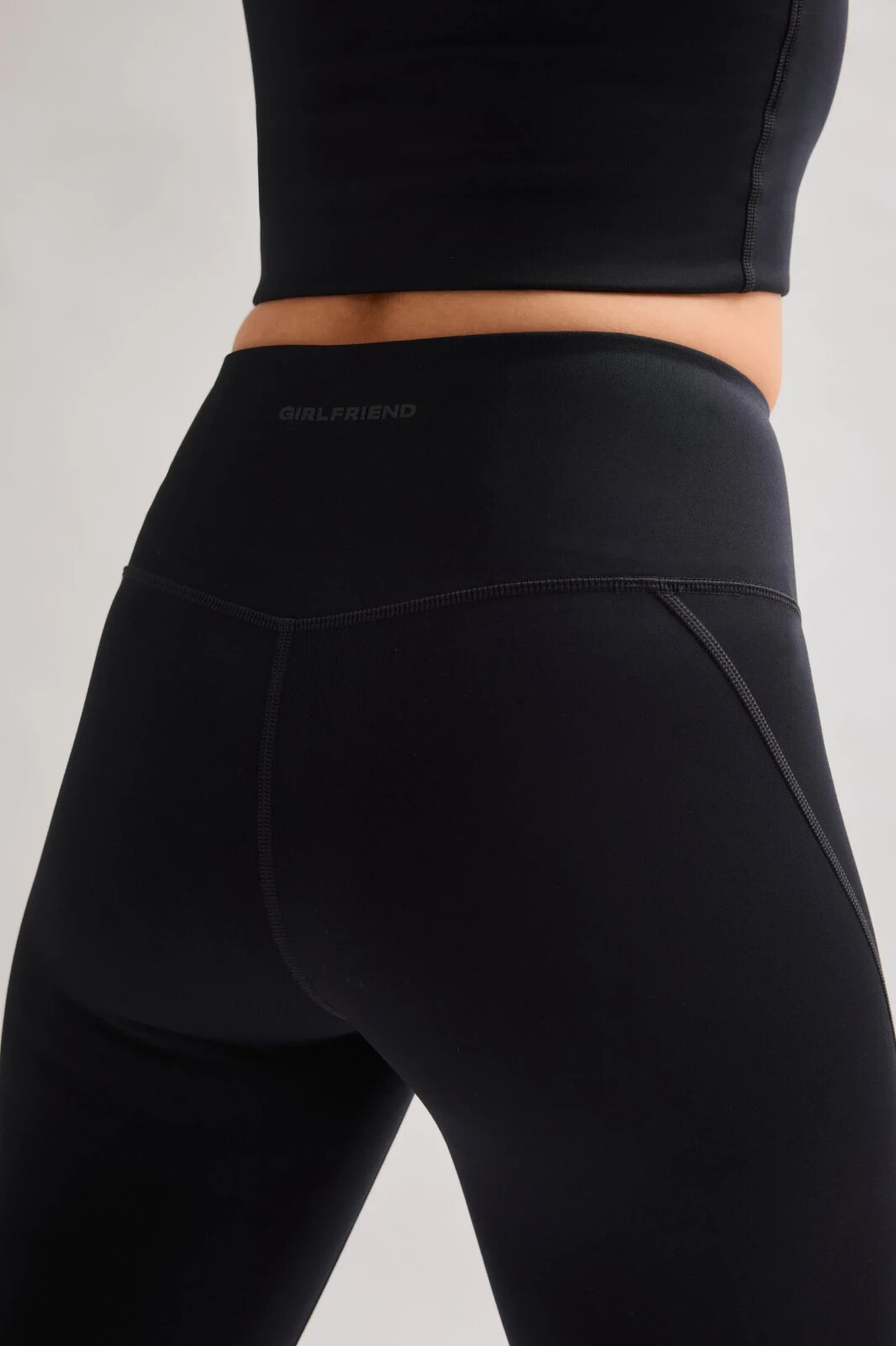 Girlfriend Collective Compressive High-Rise Legging in Black, Size Medium