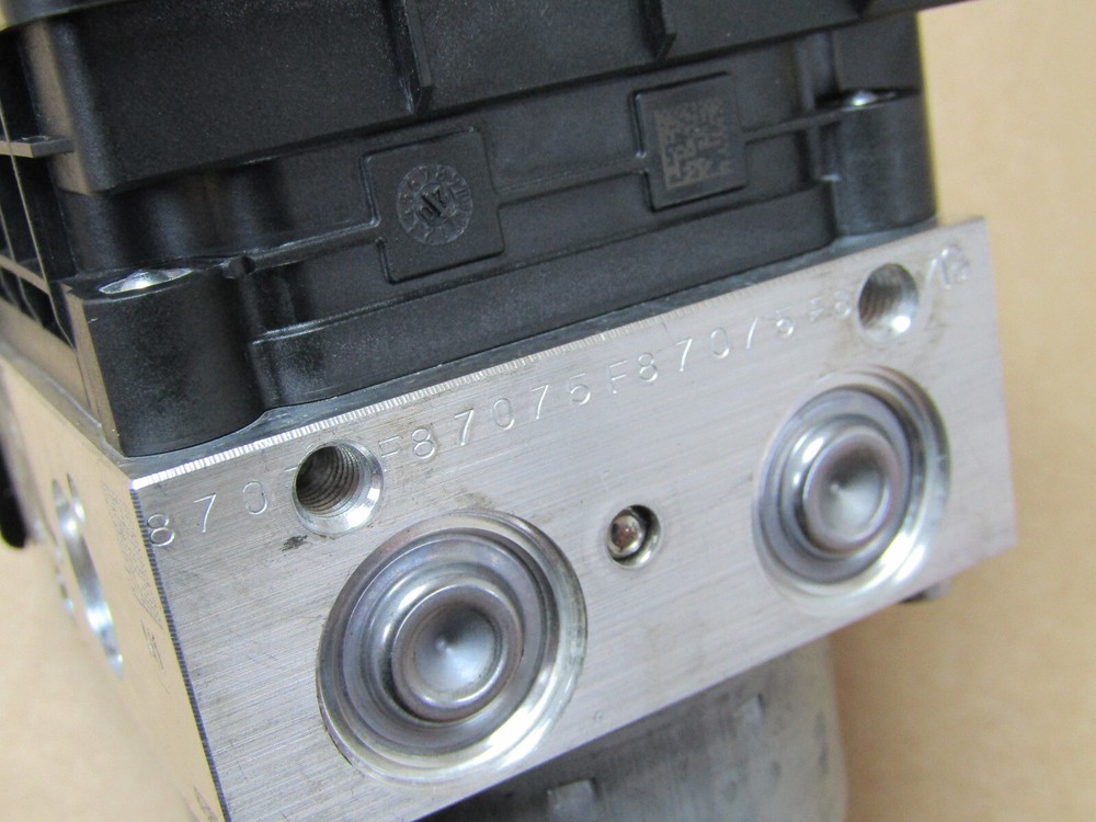 Triumph Speed Triple 1200 RS 2023 ABS pump control unit module (14078)