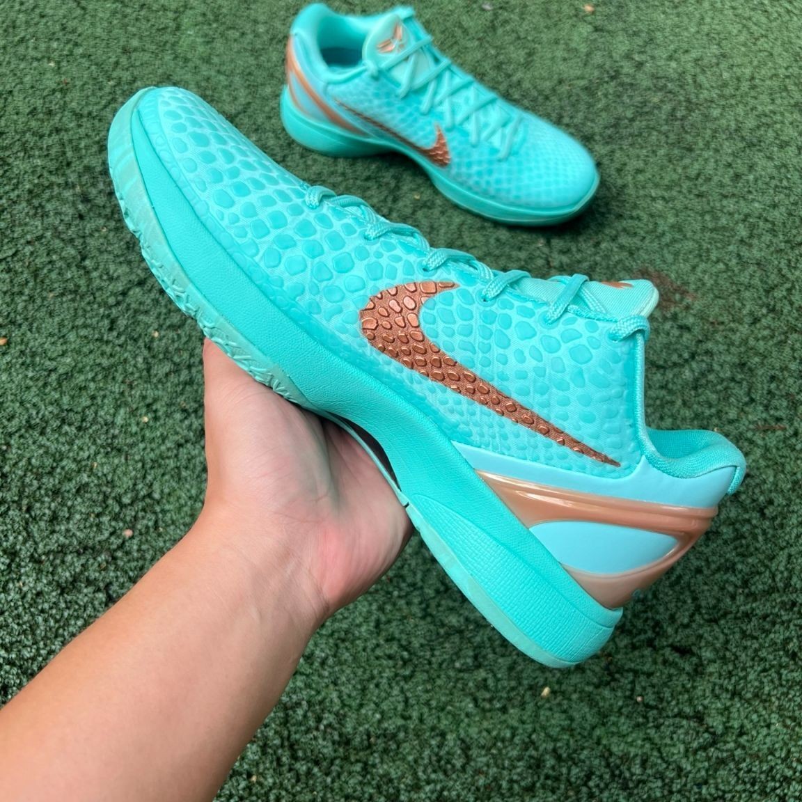 NK Jalen Brunson X NK Zoom Kobe 6 Protro Statue of Liberty IQ5774-300