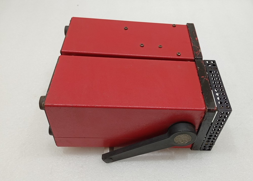 Sika Electronics TP18200 Temperature Calibrator (Not Working)