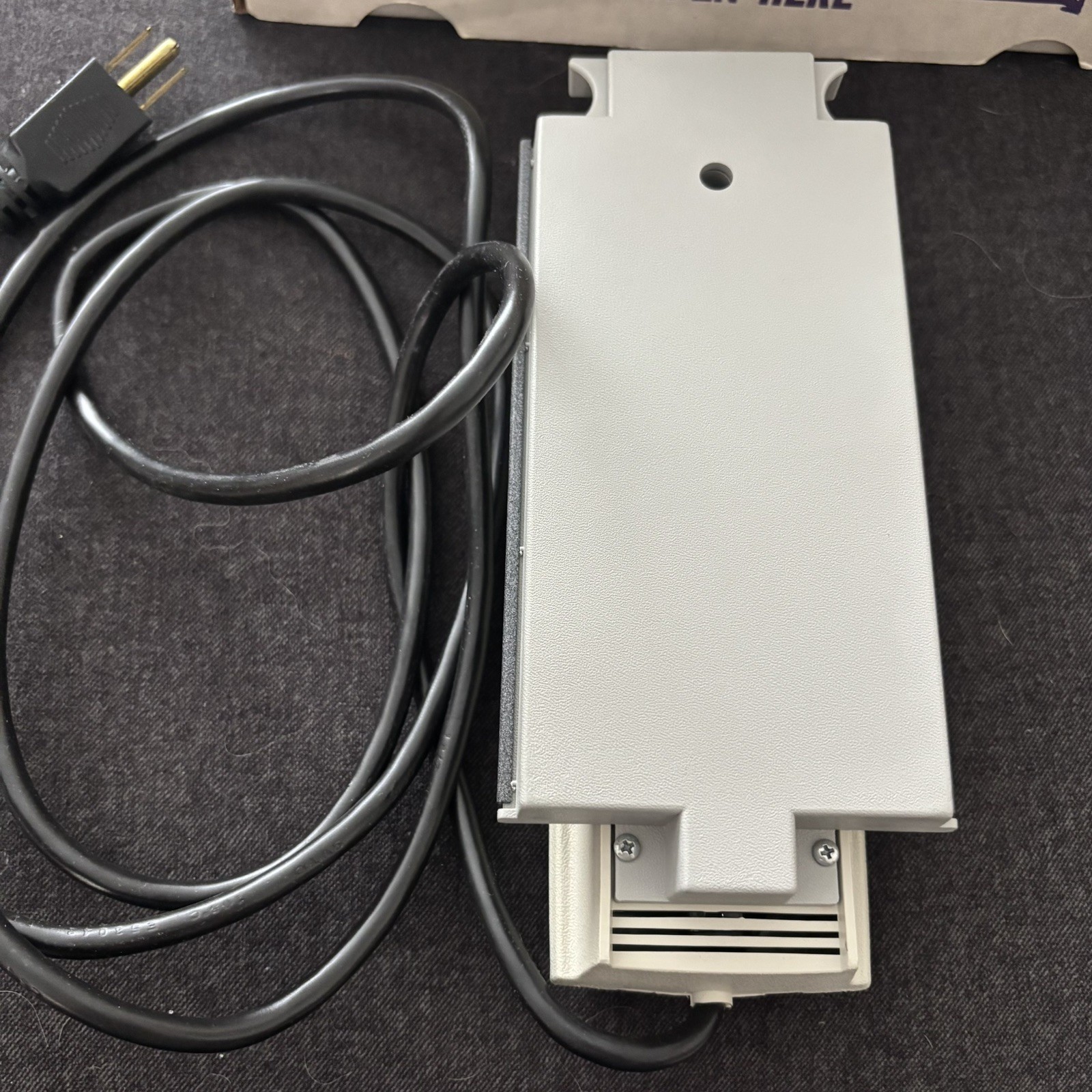 UVP Inc DE-4 EPROM ERASER Shortwave UV 254NM 115V 60Hz 0.16Amps p/n 95-0095-03