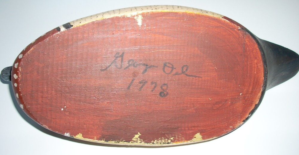DUCK DECOY wood carved - SIGNED 1978 -