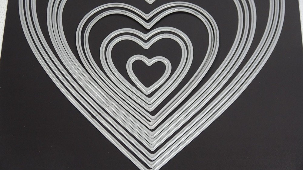 We R Memory Keepers Heart Nested Dies DC0257