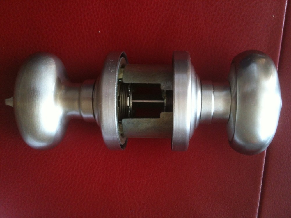 BALDWIN Keyed Entry Lockset Egg Knob. Solid Brass. The Images Collection.