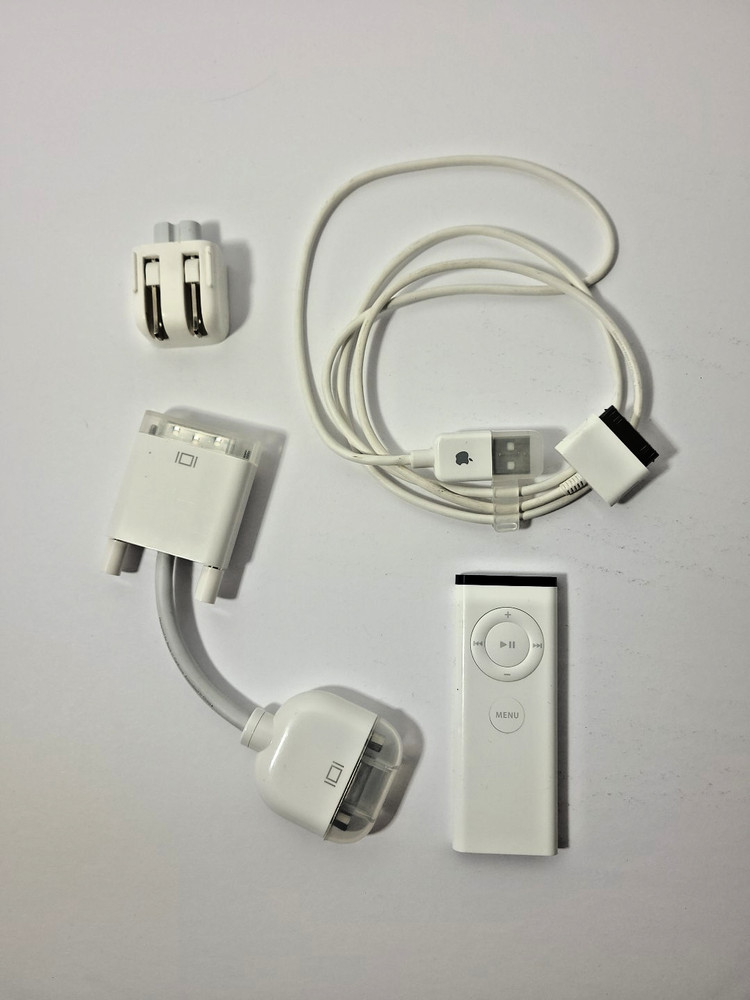 Vintage Apple Computer Cords + IR Remote LOT