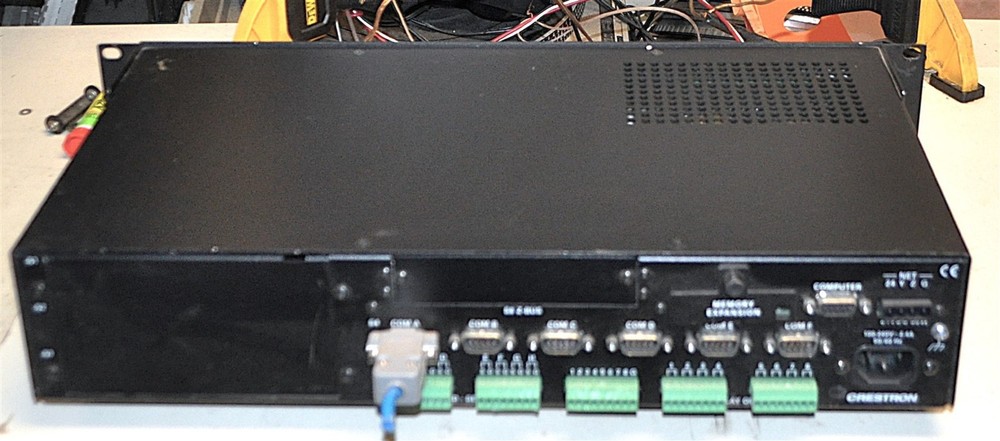 CRESTRON MODEL AV2 AUDIO VIDEO CONTROL PROCESSOR SCHOOL SURPLUS GOOD