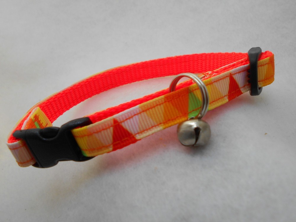 3/8" width Adj Safety Collar w/ Bell - Triangles