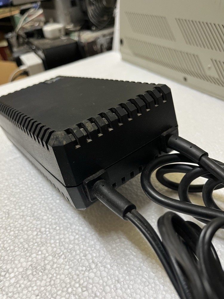 atari 520 st computer & Power Supply Powers On