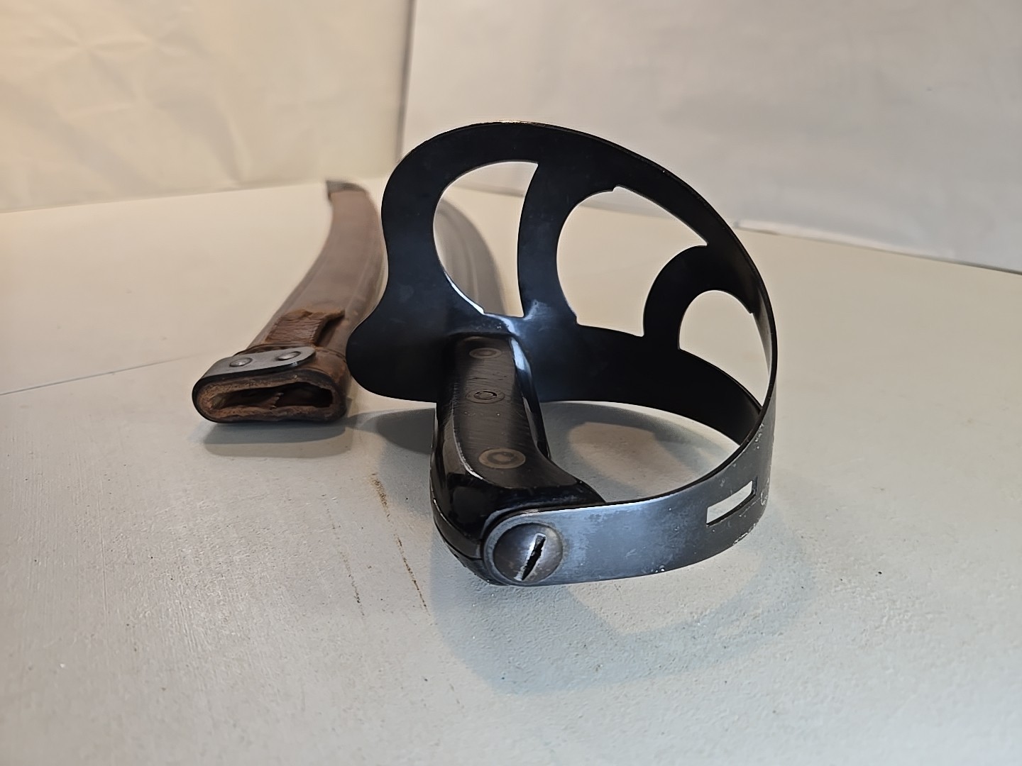 WWI Model 1917 or M1941 USN Naval Cutlass Sword w/Scabbard - US Navy - Klewang