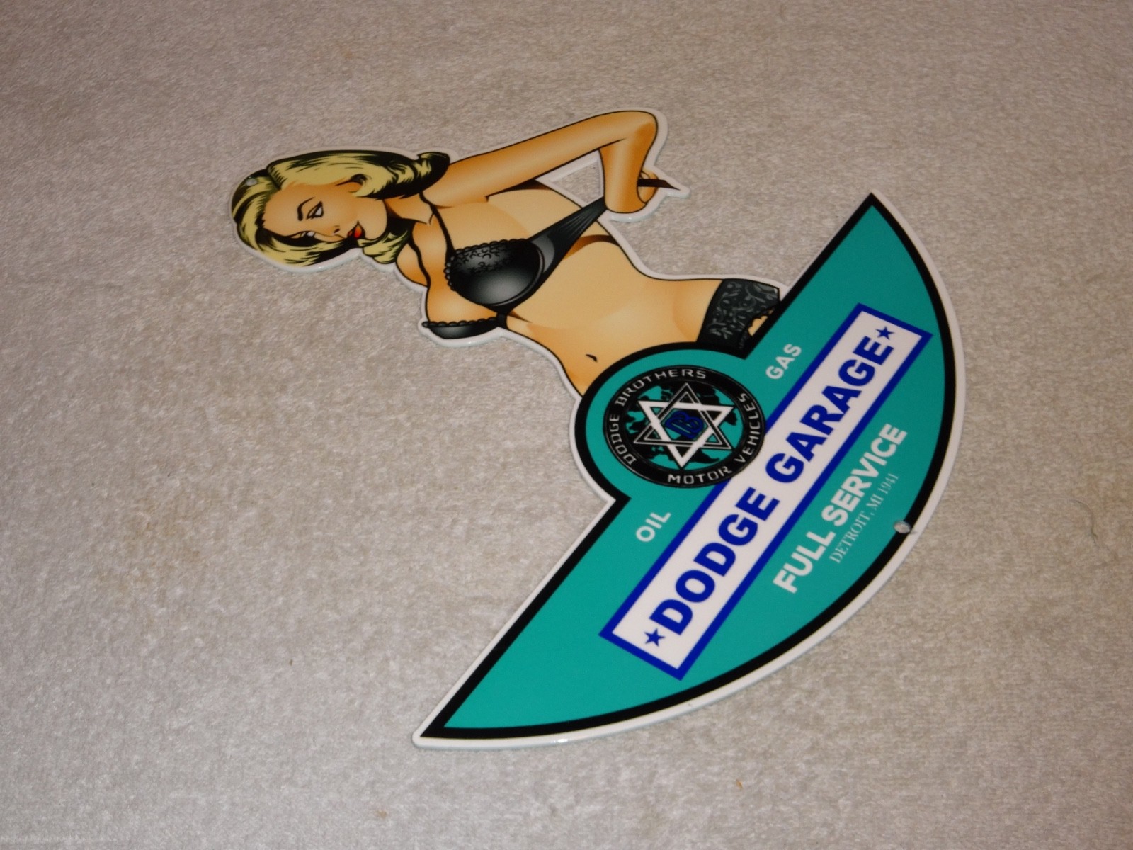 VINTAGE DODGE BROTHERS MOTOR VEHICLE SERVICE GARAGE 👩 WOMAN METAL GASOLINE SIGN