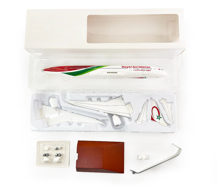1:200 32CM Hogan Royal Air Maroc BOEING 787-9 Airplane ABS Plastic Plane Model