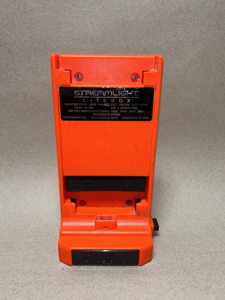 STREAMLIGHT Litebox Flashlight Vehicle Mount Charging Base