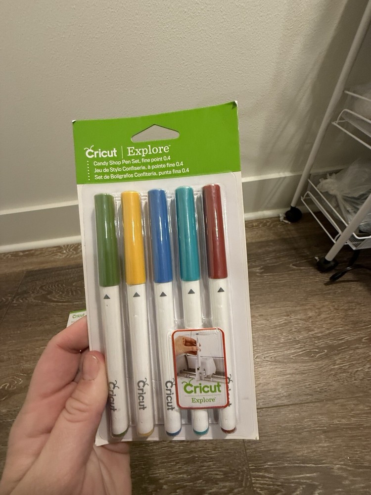 Cricut Basic Tool Set 5/Pack (2006695) And Explore Pen Set