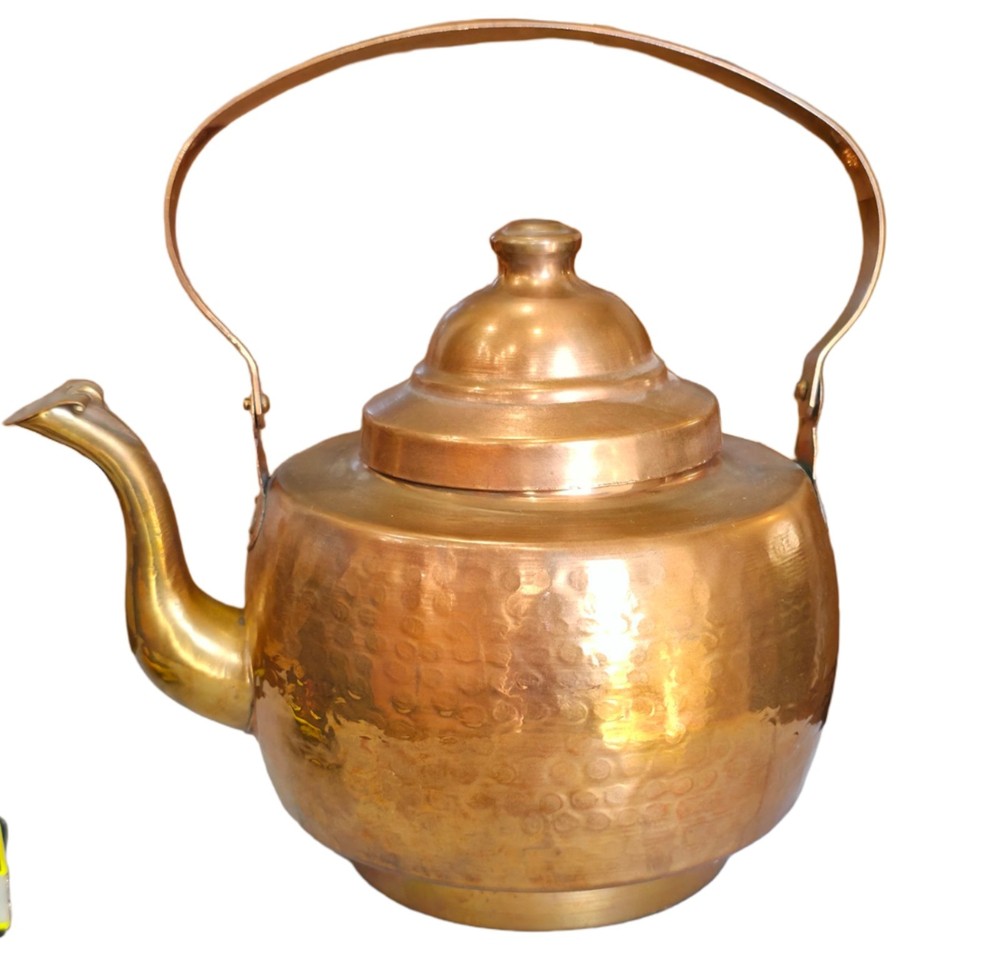 Vtg Hand Hammered Copper Teapot