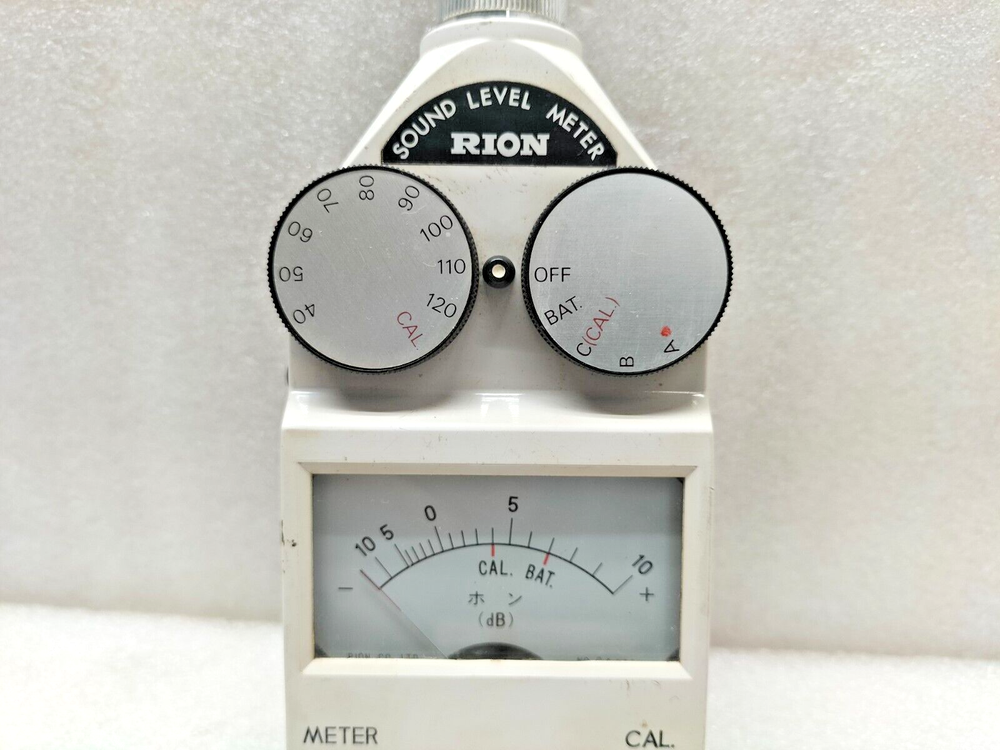 RION NA-09 SOUND LEVEL METER