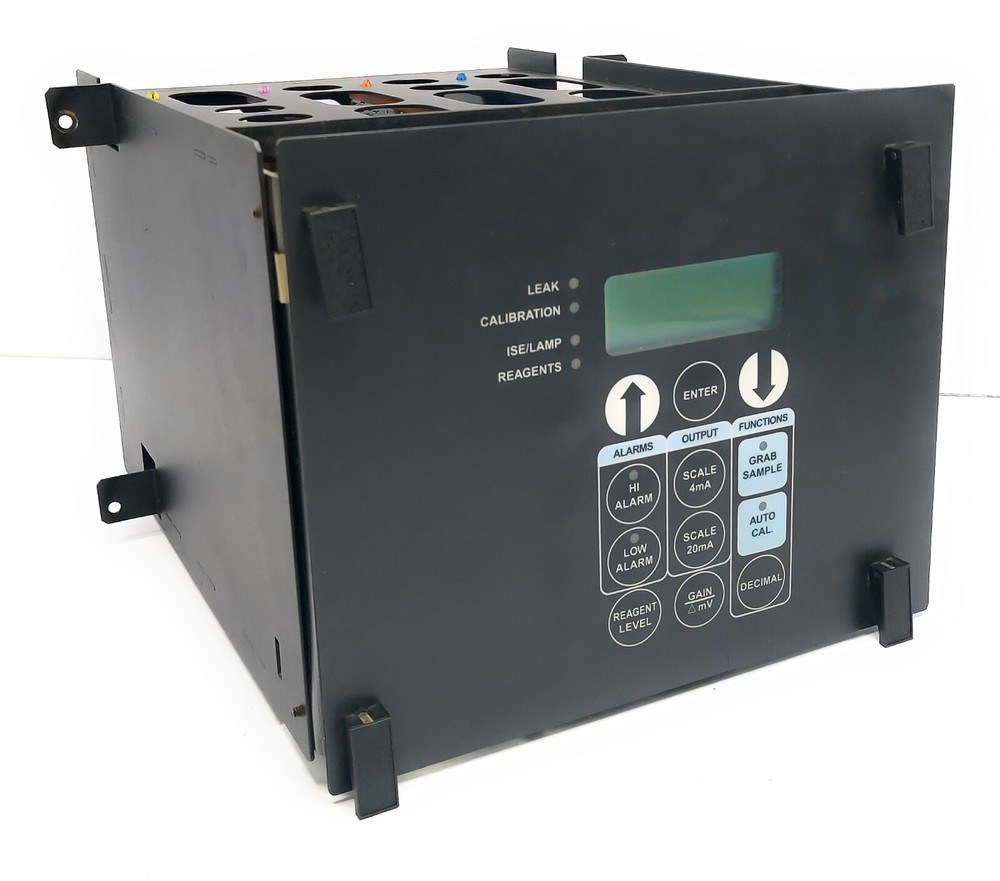 Rosemount Analytical CFA 3000 Sodium Analyzer