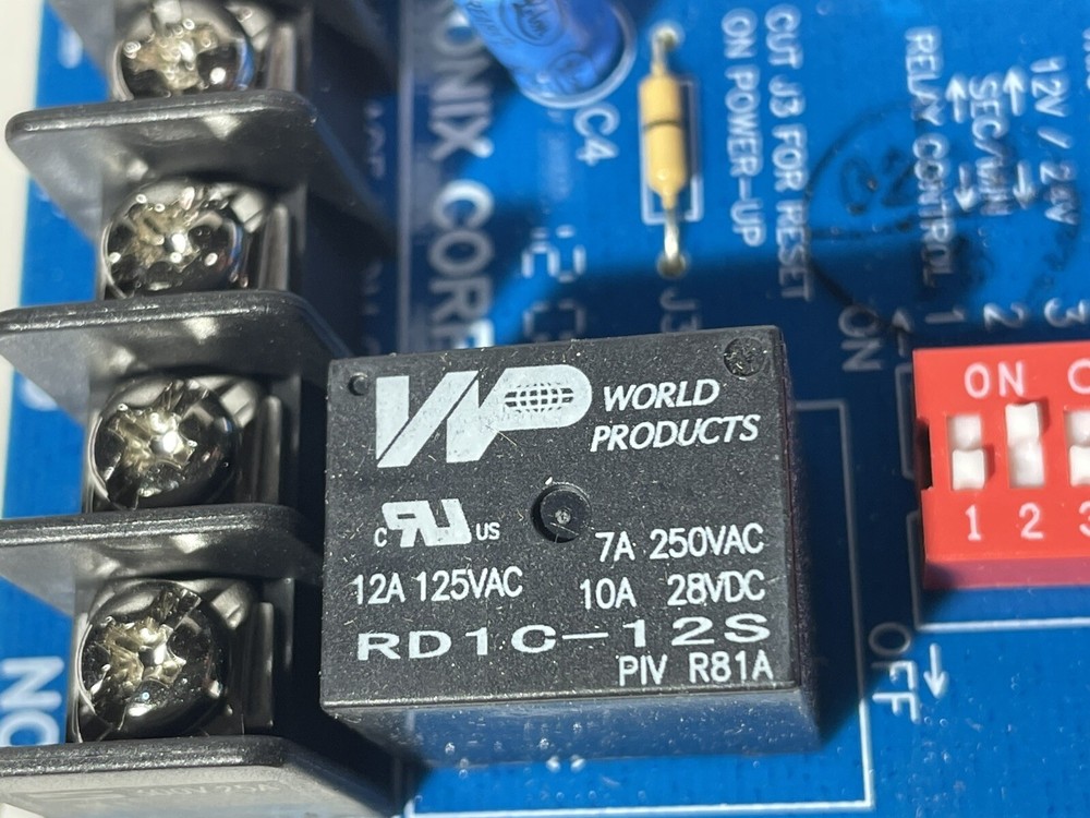 6062 Altronix Multi-Purpose Timer Module 12/24VDC NOS NOB