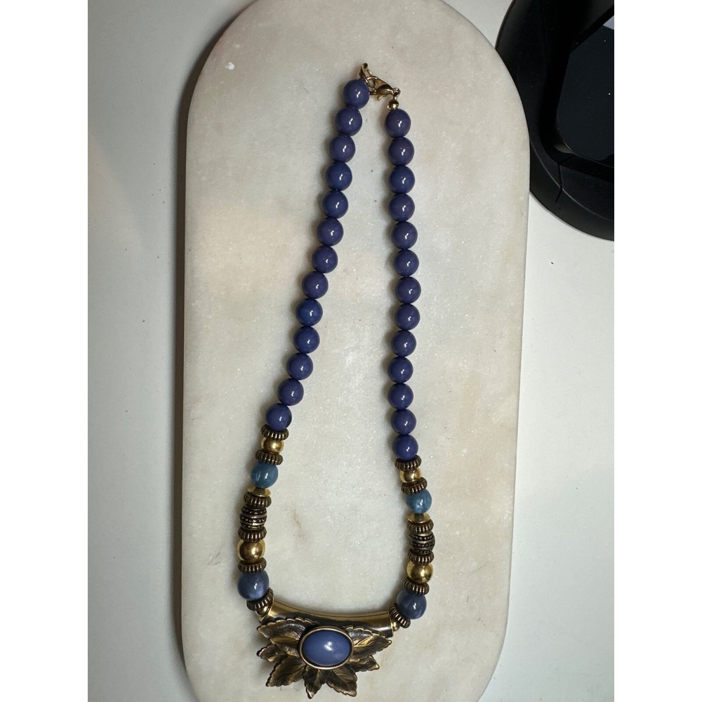 Vintage Flower Choker