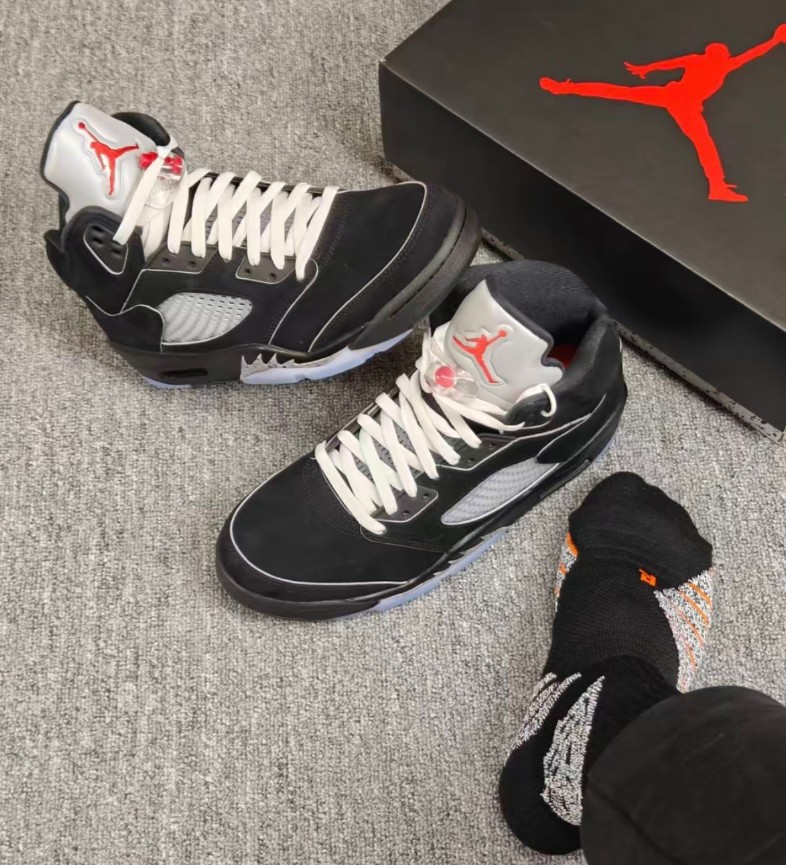 Jordan Air Jordan 5 "BLACK METALLIC REIMAGINED" Retro Basketball Shoes
