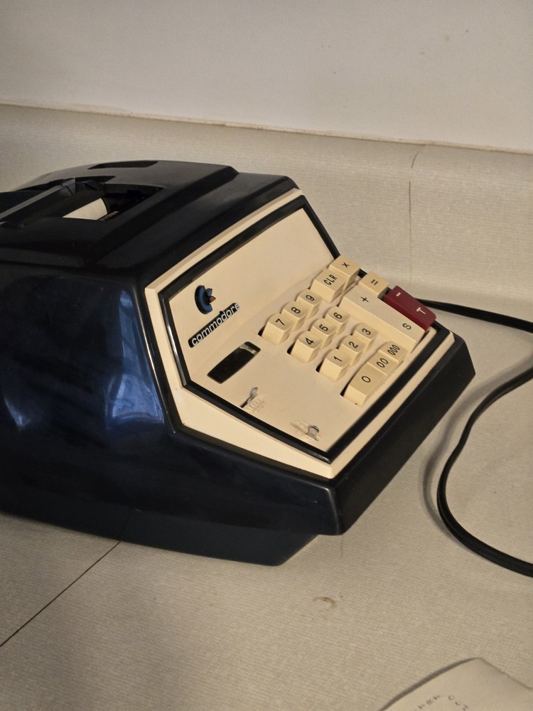 Vintage Commodore 402 Mechanical Adding Machine EXCELLENT!