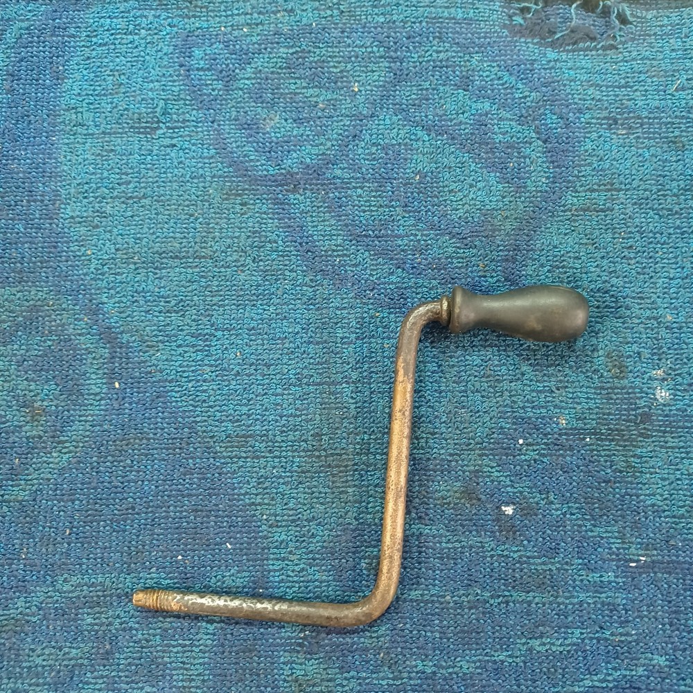 PHONOGRAPH HAND CRANK 5/16" MALE THREADED