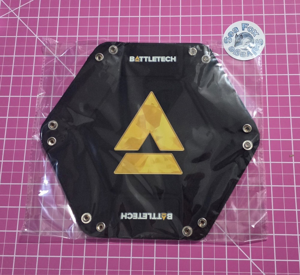Genuine BattleTech -- DICE TRAY - CHEVRON - NEW!