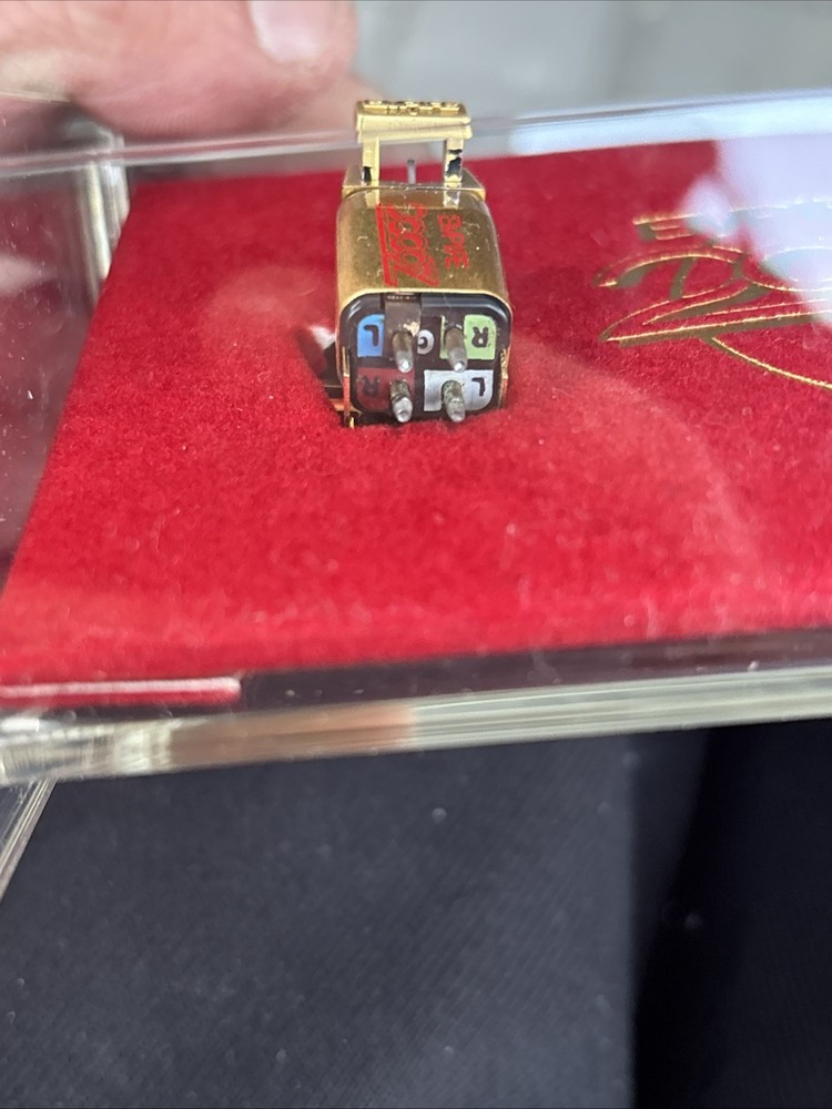 Empire 2000Z cartridge with display box