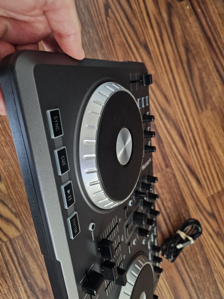 Numark Mixtrack Digital DJ Controller