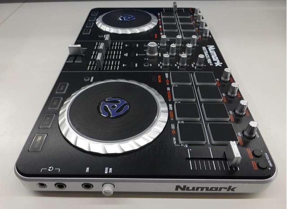 NUMARK Mixtrack Pro 2-Channel DJ Controller Serato Built-In Audio Interface-JPAN