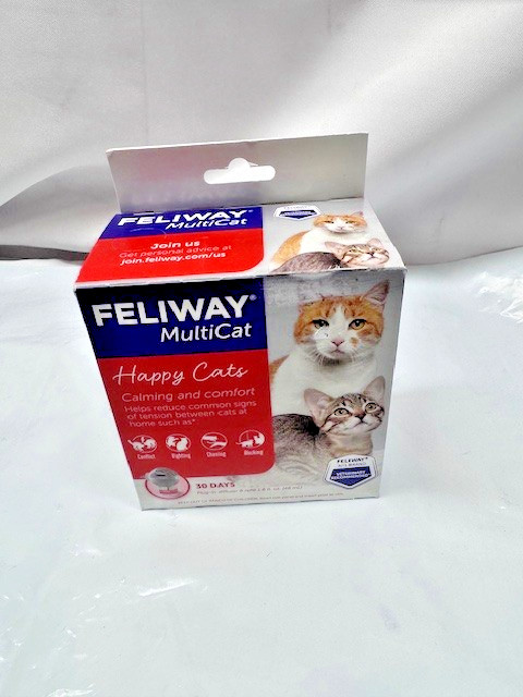 FELIWAY MultiCat 30 Day Cat Calming Plug In Diffuser & refill -Exp 3/27 *New