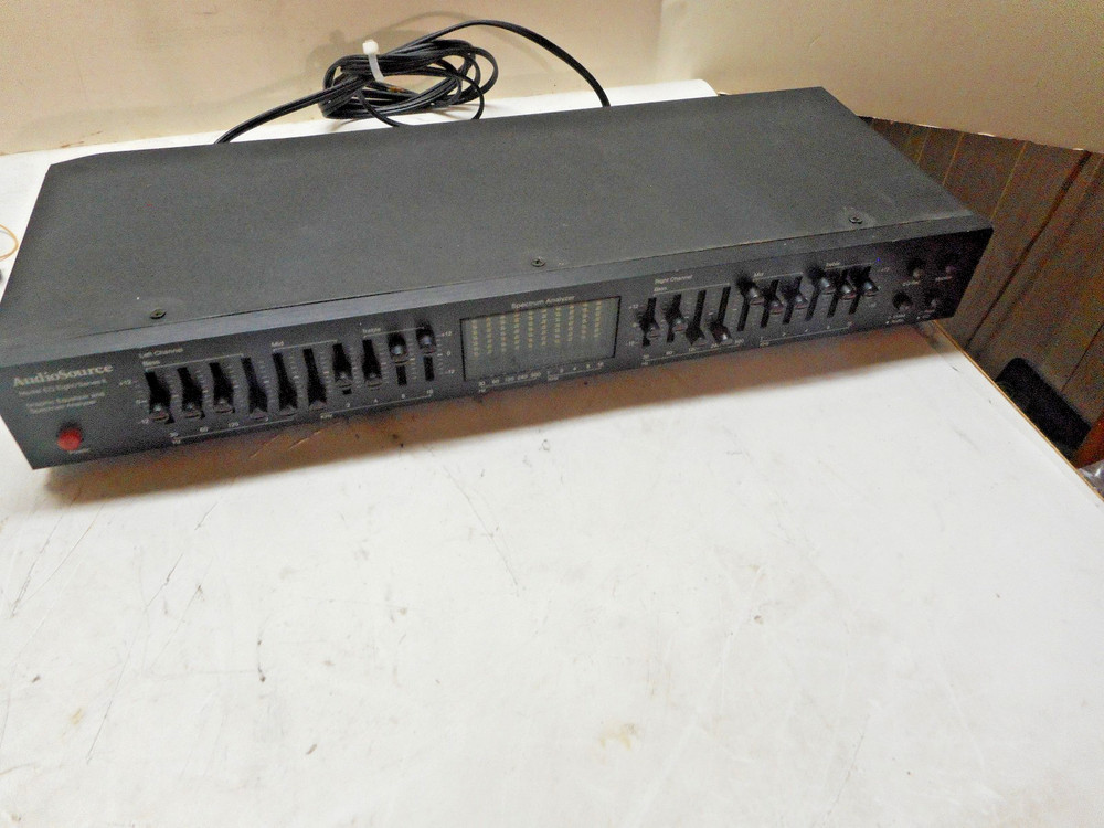 AUDIO SOURCE GRAPHIC EQUALIZER AND SPECTRUM ANALYZER MODEL EQ EIGHT SERIES II