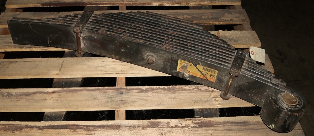 New 50-215 Triangle Spring Leaf Spring Assembly