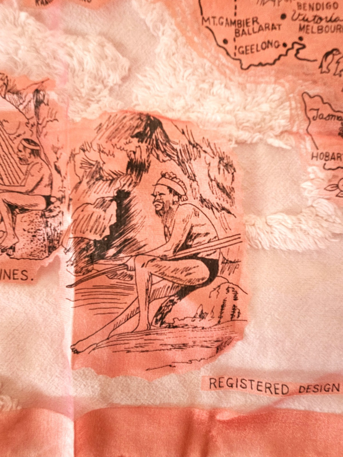 Vintage Citer Australia Souvenir Map w/ Sites & Animals Made In Japan 29 x 28