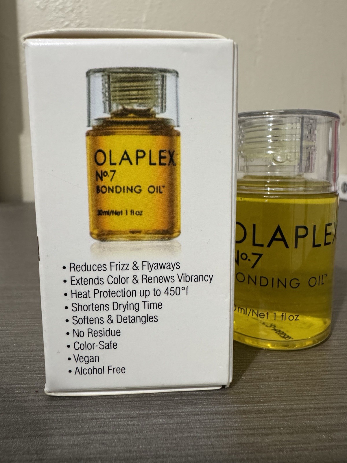 Olaplex NO. 7 Bonding Oil Concentrated High Shine Heat Protectant 30ml