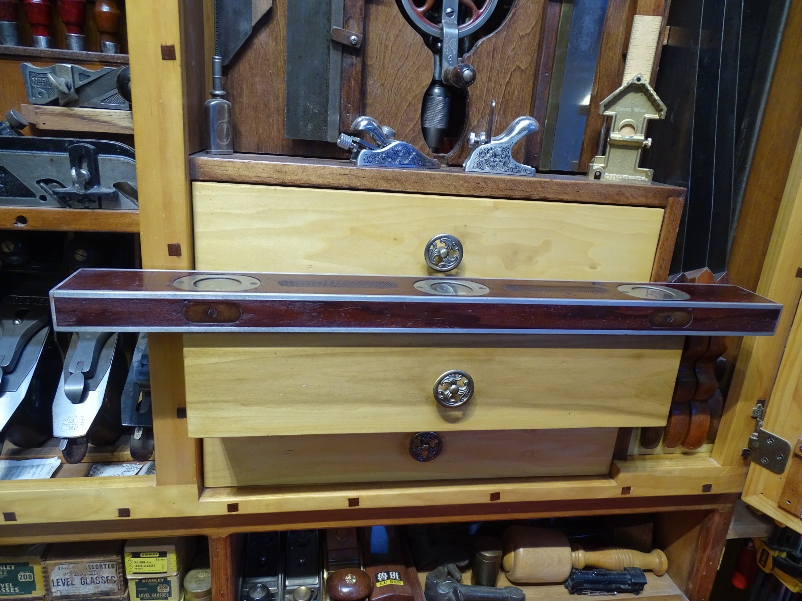 Goodell Pratt Roland Stetson Patent No 6024 Mahogany Aluminum Bound Level