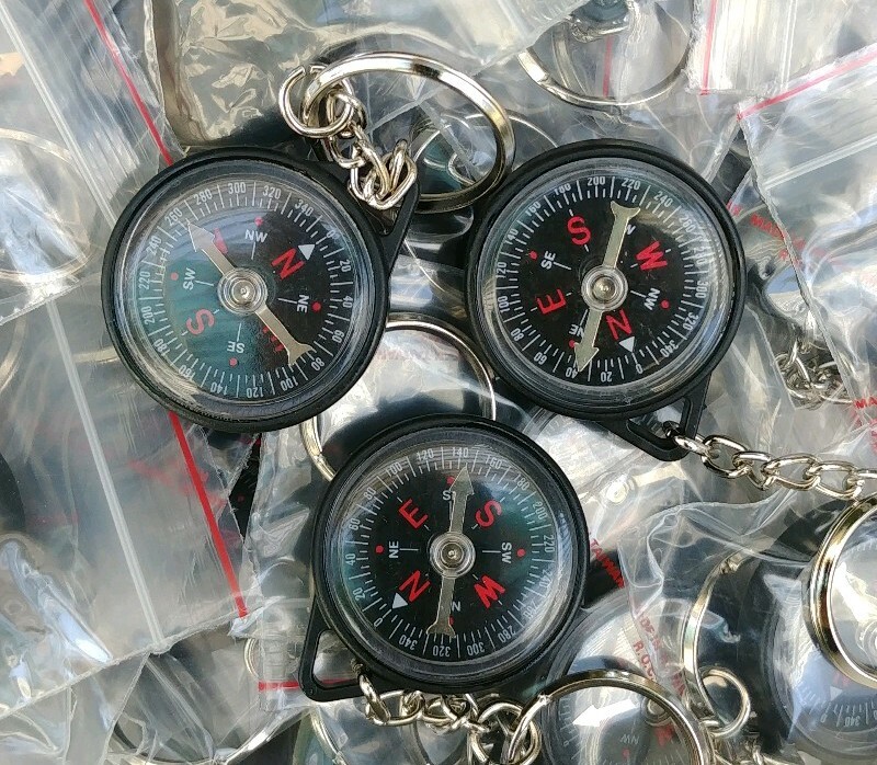 (2 PCS) Mini Compass with Chain Ring - USA Seller