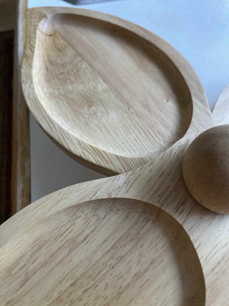 Bamboo Cheese Board With Leaves