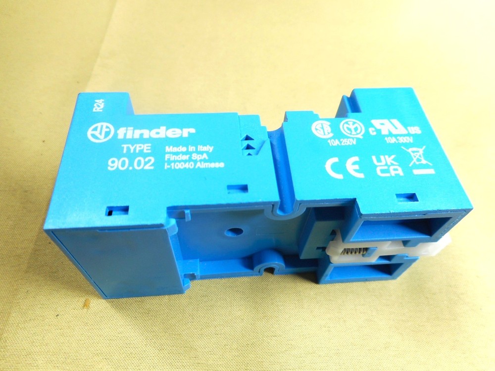 Finder Relay 90.02.SMA socket (NIB)