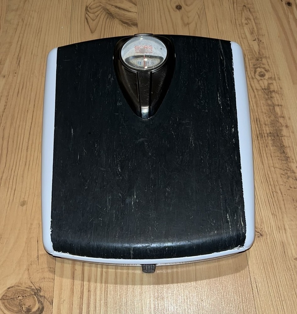 Vintage 1950's Borg Bathroom Scale