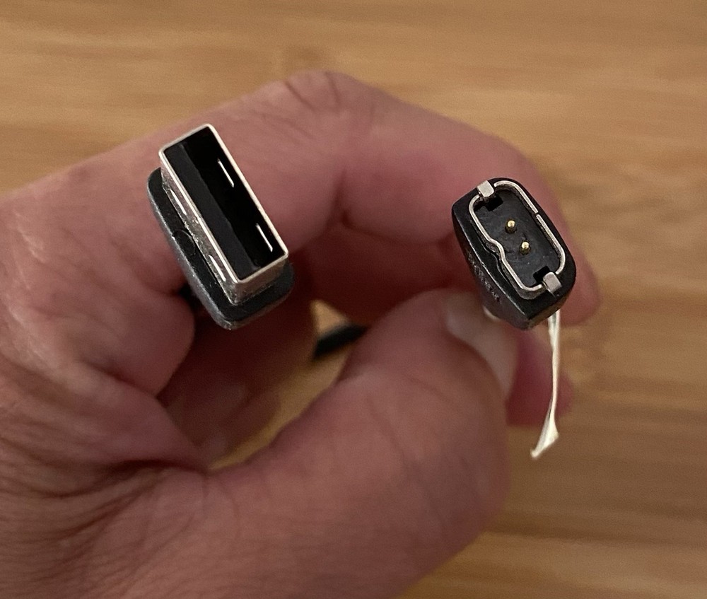 Vasta brand USB charging cable