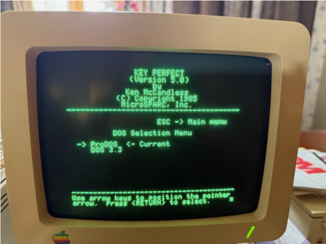 Apple 5.25 Software - MASTERTYPE + Key Perfect.. tested to work on Apple 2c