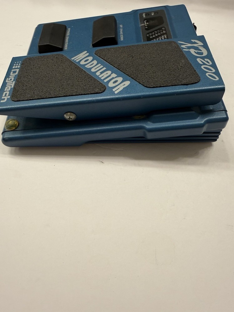 Digitech XP200 Modulator Modulation Vintage Guitar Effect Processor Pedal + PSU