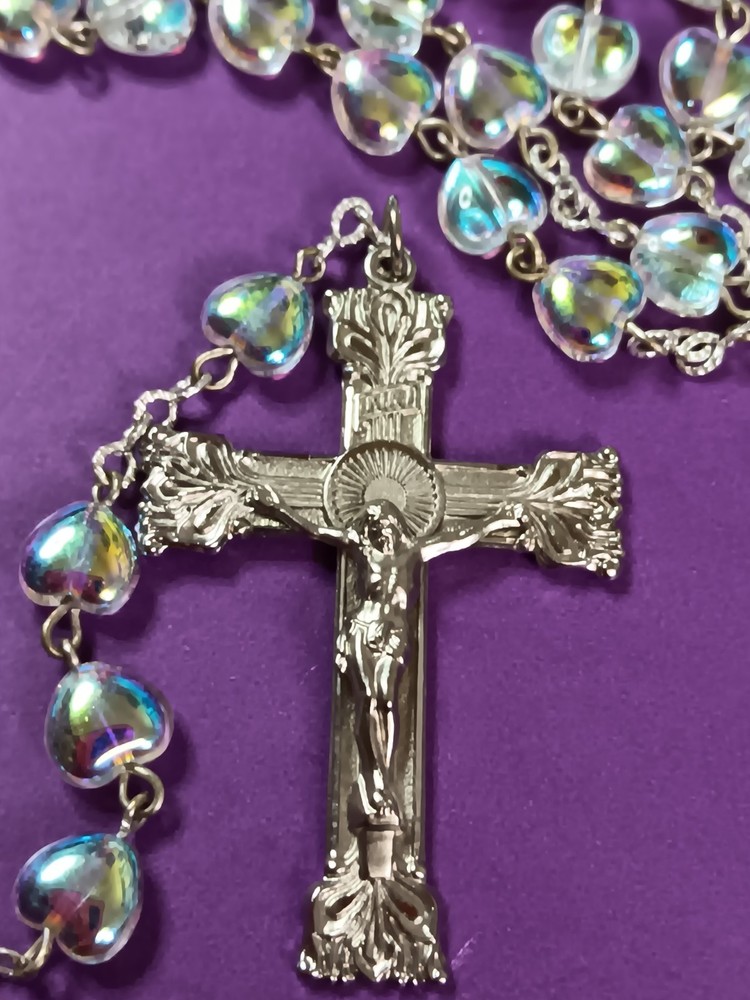 IRIDESCENT HEART ROSARY 28" NECK OPENING