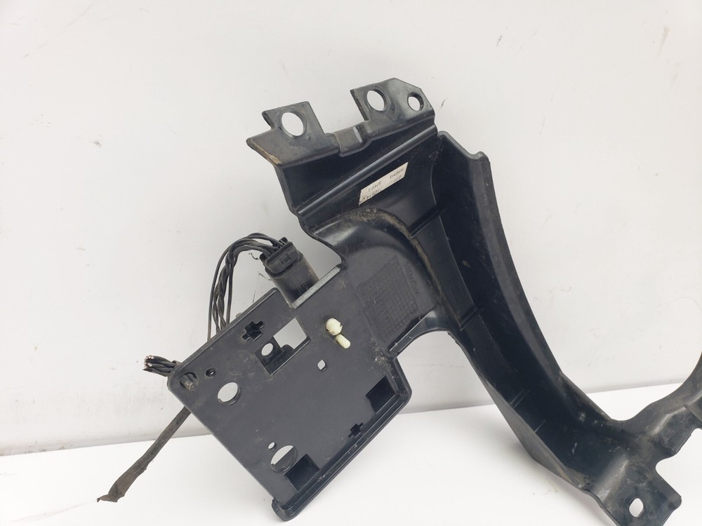 LAND ROVER EVOQUE L538 REAR BUMPER MOUNT BRACKET RIGHT SIDE WITH SENSOR 2015