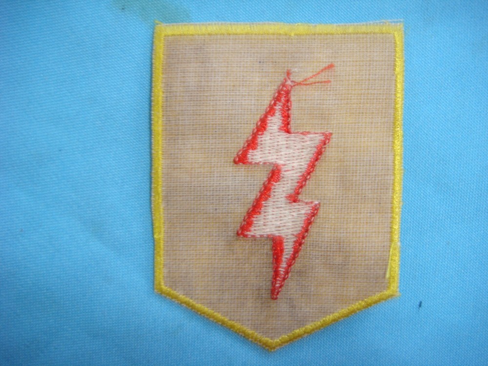 VIETNAM WAR PATCH, US 25th INFANTRY DIVISION TROPIC LIGHTNING