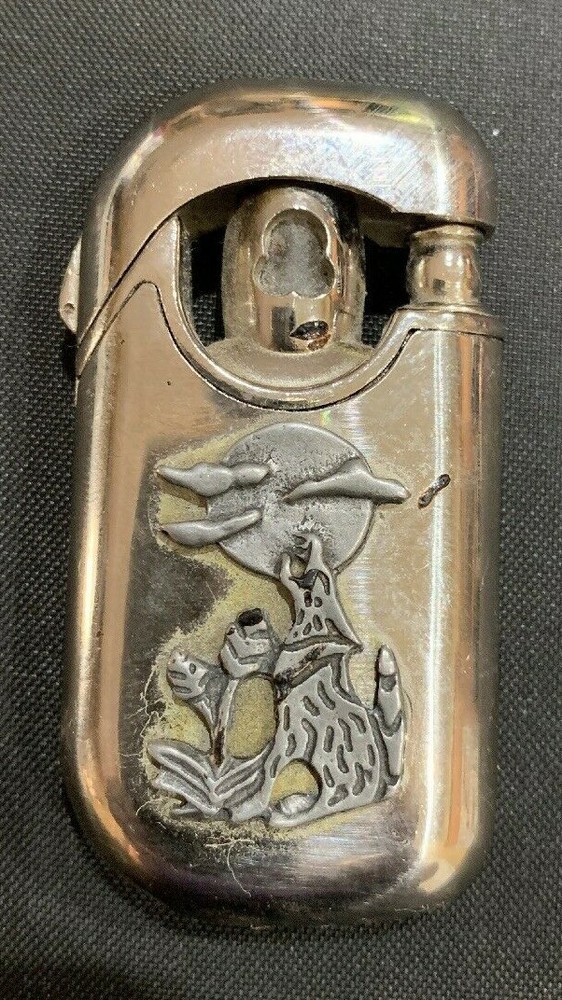 Silver Howling Dog butane Lighter